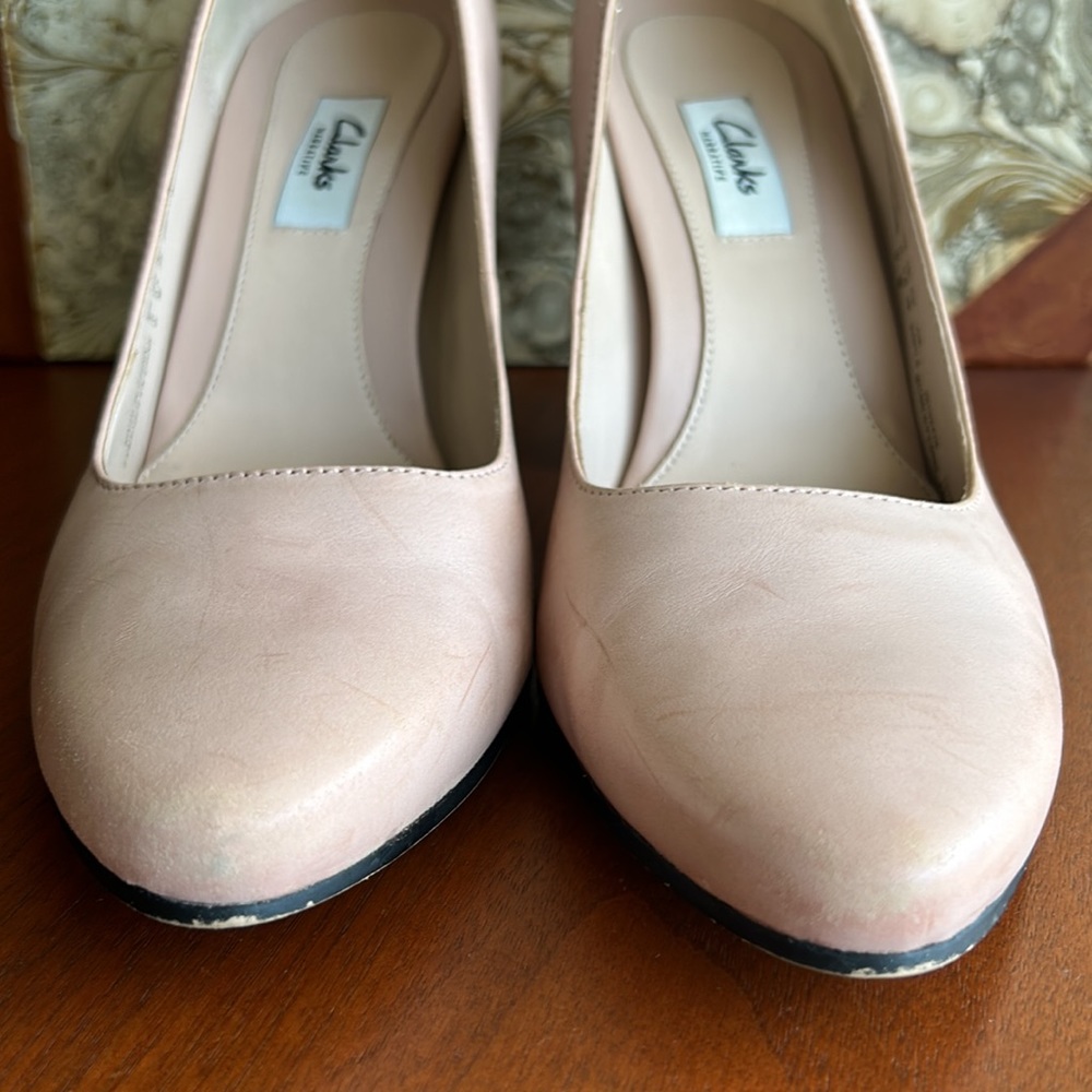 Clark’s Pink Leather Pumps - Picture 5 of 8